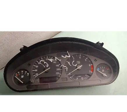 BMW 3 E36 Speedometer (instrument cluster) 88311220 87001306