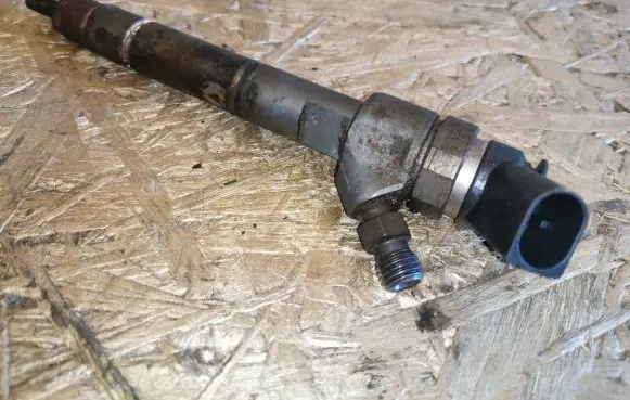 Mercedes-Benz B W245 Fuel injector A6400700787 78326