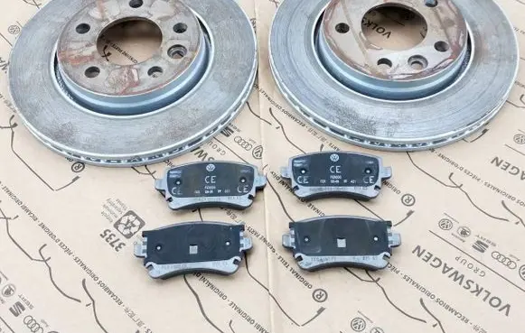 Volkswagen Grand California Brake discs and calipers set 7E0615601D