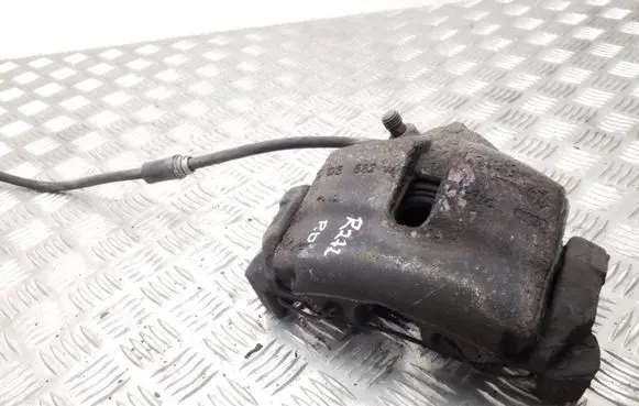 Volkswagen Golf V Front brake caliper