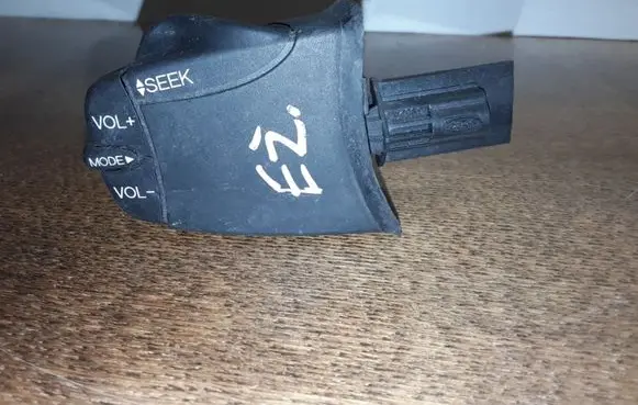 Ford Fiesta Head unit multimedia control 98AB14K147AD 98AB14K147