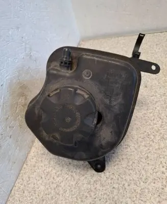 BMW X5 E70 Coolant expansion tank/reservoir 7552546 PA66GF30 10834110A