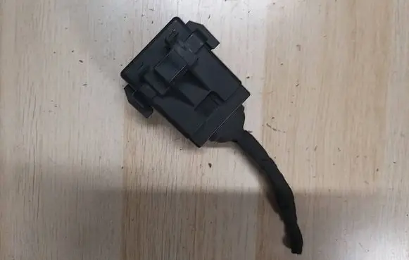 Audi A1 Glow plug pre-heat relay 8X0124002