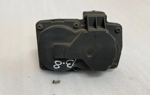 Volkswagen PASSAT B8 Intake manifold valve actuator/motor 3Q0253691F