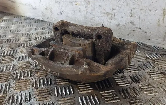 Rear brake caliper