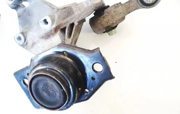 Nissan Qashqai Engine mount bracket dd130709