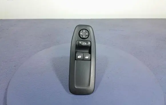 Peugeot 208 Electric window control switch 96751127ZD