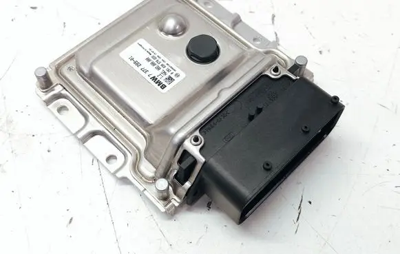 BMW 3 F30 F35 F31 Reducing agents exhaust control unit 737729901 7377299