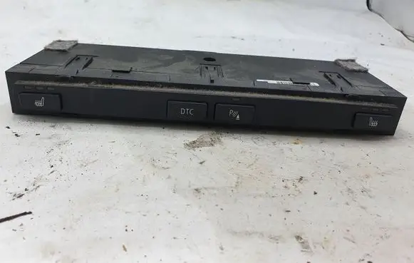BMW 5 E60 E61 Seat heating switch 6952479 161821 13580362