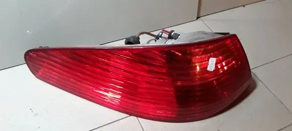Peugeot 607 Rear/tail lights 2543