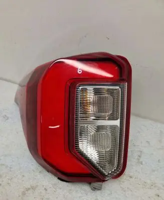 Ford Explorer VI Rear/tail lights LB5B-13405-AF