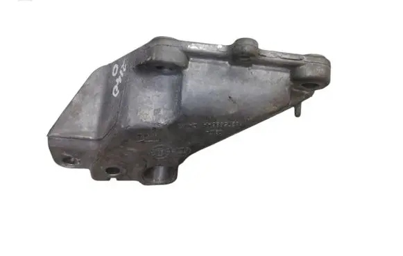 Dodge Durango Engine mounting bracket 68275986AA