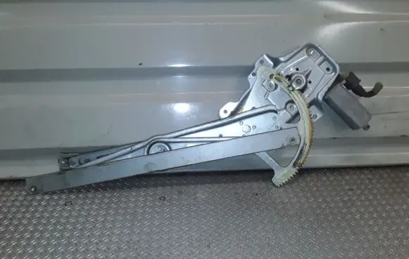 Toyota Yaris Front door window regulator with motor 0130822018