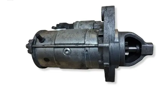 Toyota Avensis T270 Starter motor 281000R021