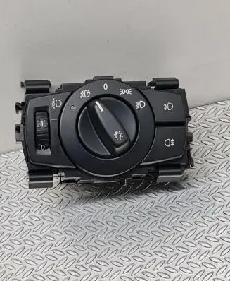 BMW 1 E81 E87 Light switch 6932792 300711103 33600101