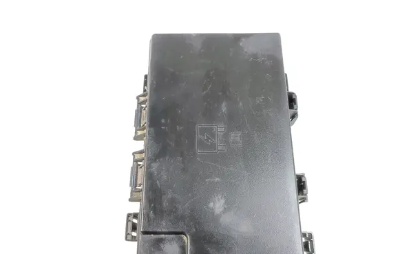 Jeep Grand Cherokee Fuse module P68425203 P68425203ABA 16238CF200060