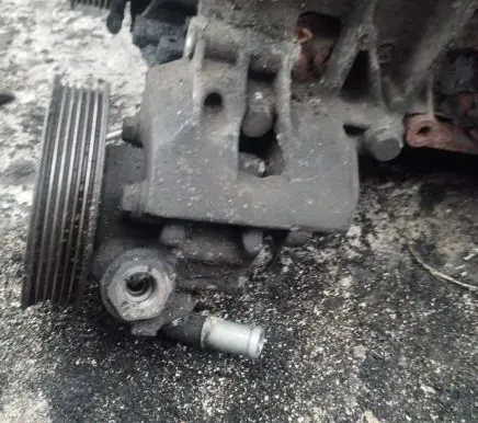 Audi A3 S3 8L Power steering pump 038145255a