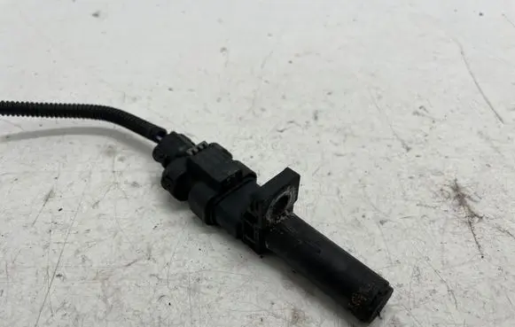 Mercedes-Benz E W212 Crankshaft position sensor A2761530128
