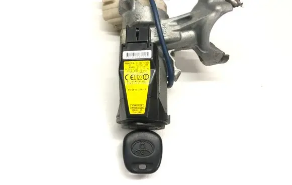 Toyota Yaris Ignition lock 45020521 7863B