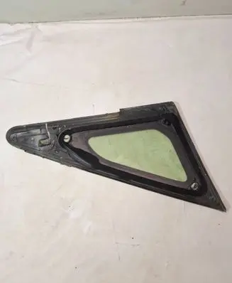 Toyota Prius (XW20) Front triangle window/glass 43R00034 M2H4 AK40FV