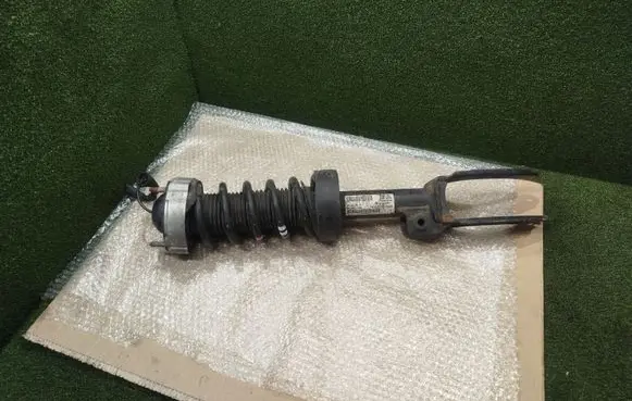 Porsche Cayenne (92A) Front shock absorber/damper 7P5413032K 7P5413032