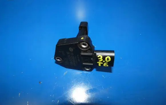 Volvo XC60 Oil level sensor 7G9N6C624