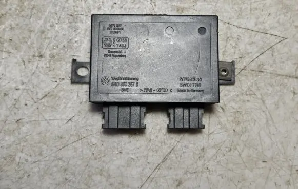 Volkswagen Transporter - Caravelle T4 Immobilizer control unit/module 6H0953257B