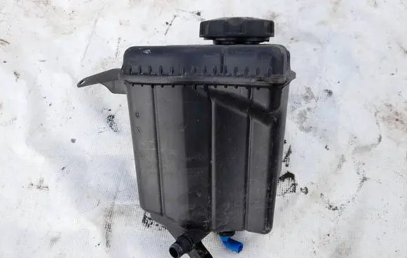 BMW 5 F10 F11 Coolant expansion tank/reservoir 1713760194903