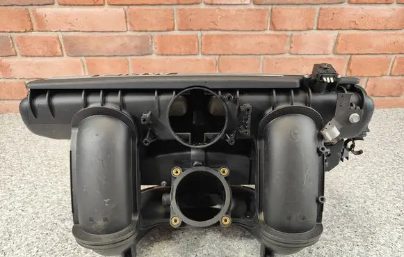 BMW 3 E90 E91 Intake manifold 7520367