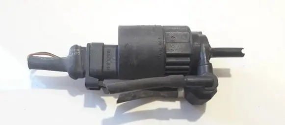 Renault Megane I Windscreen/windshield washer pump 7700821782