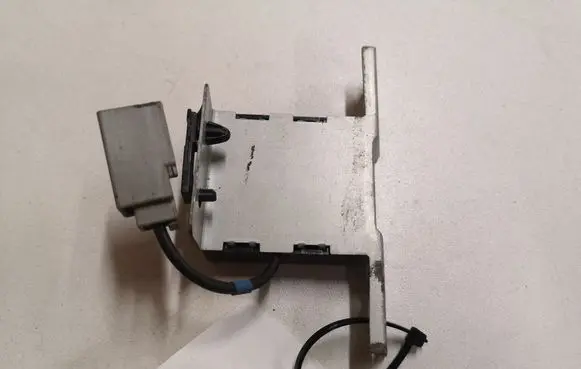Nissan X-Trail T30 Aerial GPS antenna 259758H300