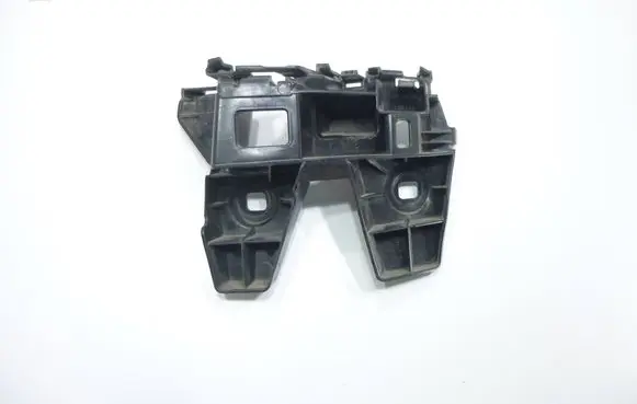 Rear bumper mounting bracket