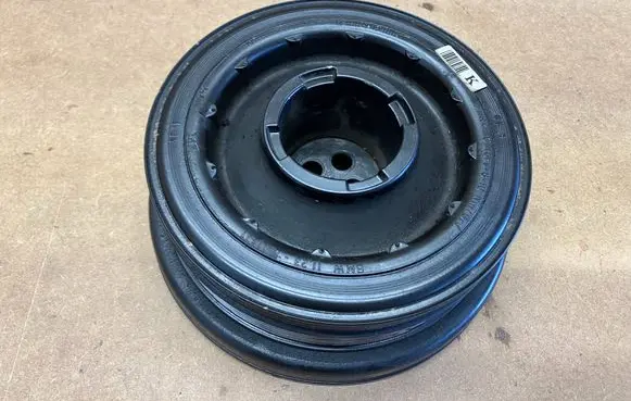 BMW 5 E60 E61 Crankshaft pulley 8511371