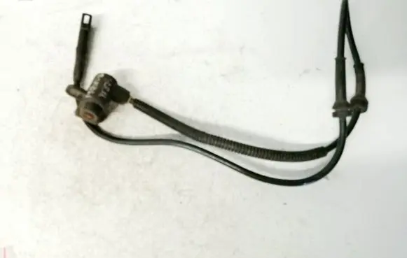 Ford Mondeo MK I ABS brake wheel speed sensor 93BB2B372AH