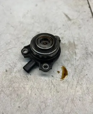 Mercedes-Benz CLC CL203 Crankshaft Holder V302762 987982935