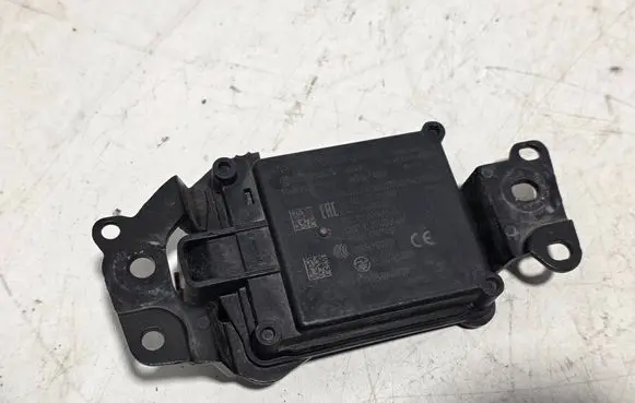 Toyota C-HR I Distronic sensor radar 88210F4040 A2C738165