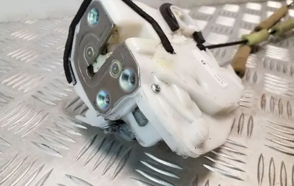 Mazda 6 Front door lock