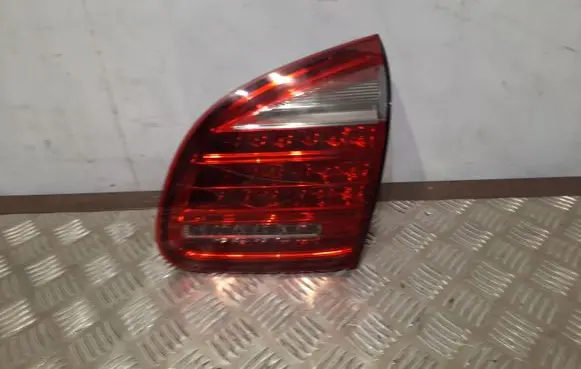 Porsche Cayenne (92A) Tailgate rear/tail lights 7P5945094L
