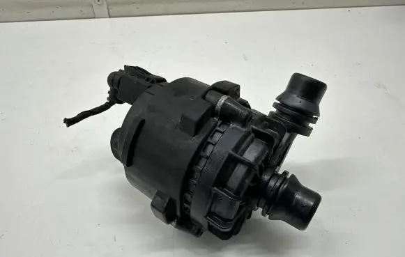 BMW iX Electric auxiliary coolant/water pump 945503405