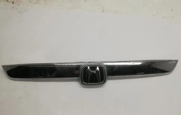 Honda CR-V Trunk door license plate light bar 74890SWWE012C1