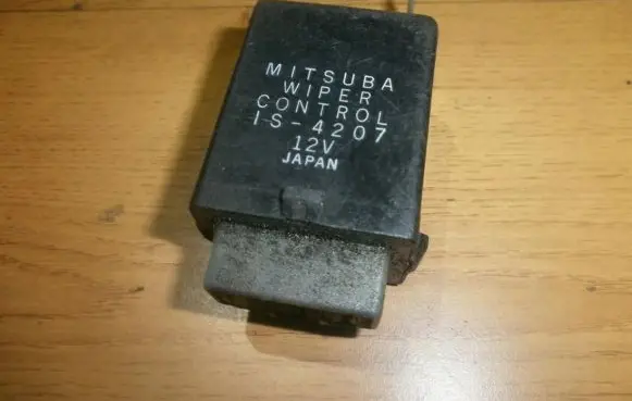 Mitsubishi Colt Other control units/modules IS4207