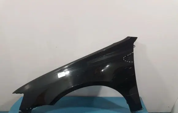 Subaru Legacy Fender 32J
