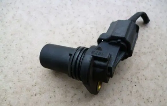 Ford Mondeo MK II Crankshaft speed sensor 1S7F12K073AD