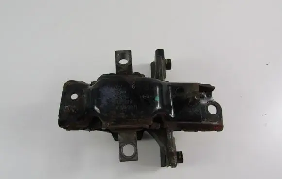 Skoda Fabia Mk2 (5J) Engine mounting bracket 6R0199555