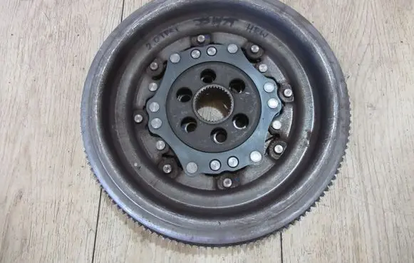 Seat Leon (1P) Dual mass flywheel 