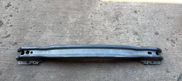Volvo XC70 Front bumper cross member