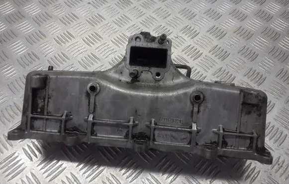 Toyota Avensis T250 Intake manifold 17111-0R010