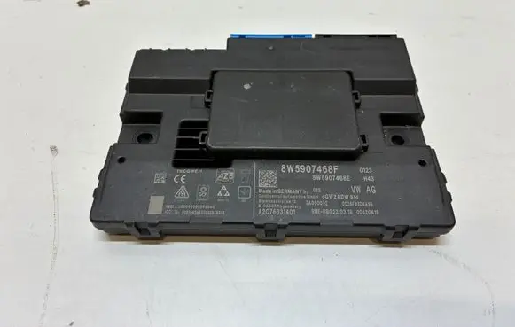 Audi A4 S4 B9 Gateway control module 8W5907468F