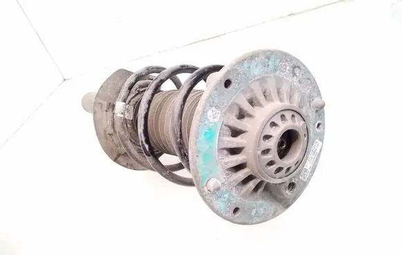 BMW 1 F20 F21 Front shock absorber with coil spring 6791541 31316791541 6855817