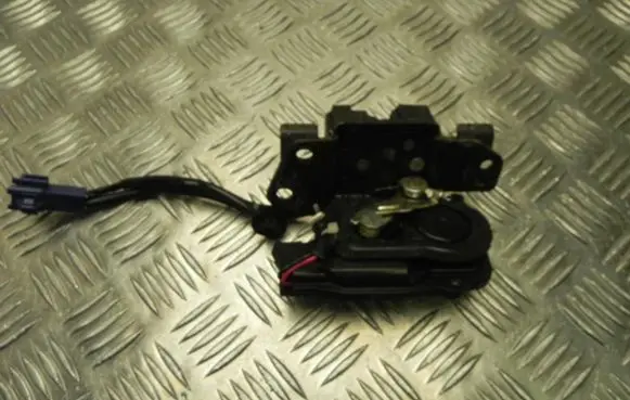 Toyota Prius (XW20) Engine bonnet/hood lock/catch 6935047010 T1408